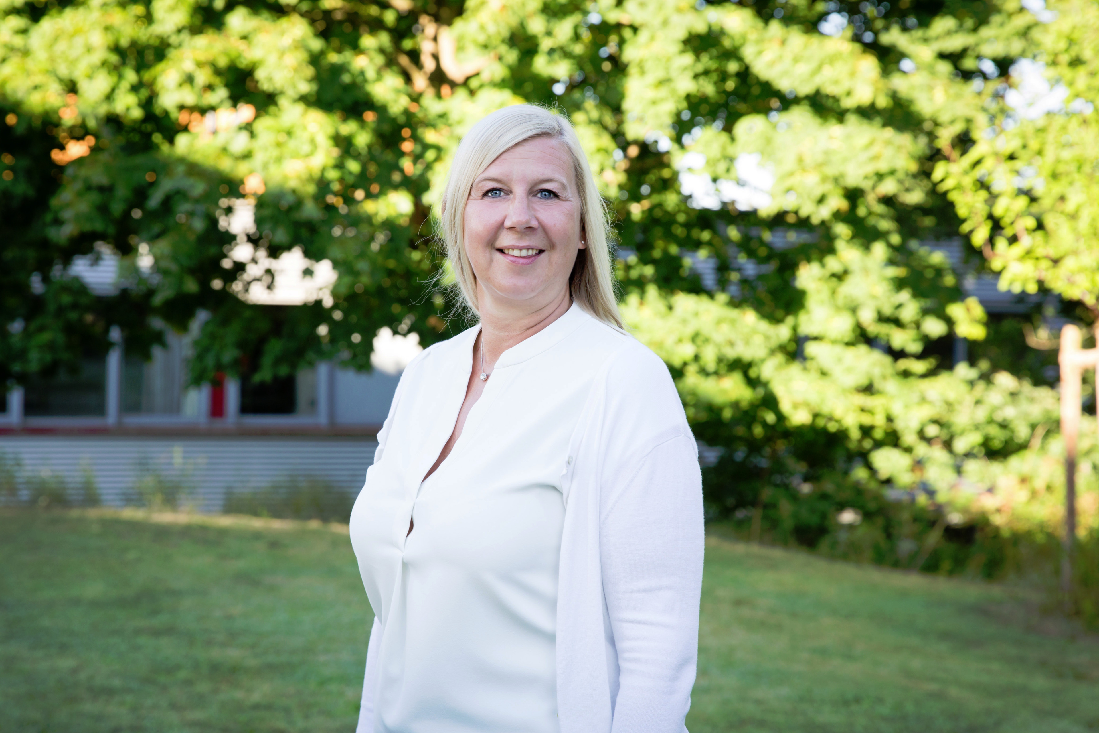 Jennifer Behnke, Schulleiterin