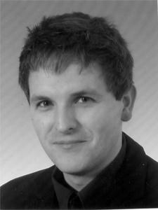 Protokollführer ist Ralph Pries aus Reinfeld, Vater von zwei Kindern, derzeit in der 10. und 12. Klassenstufe der KGS.